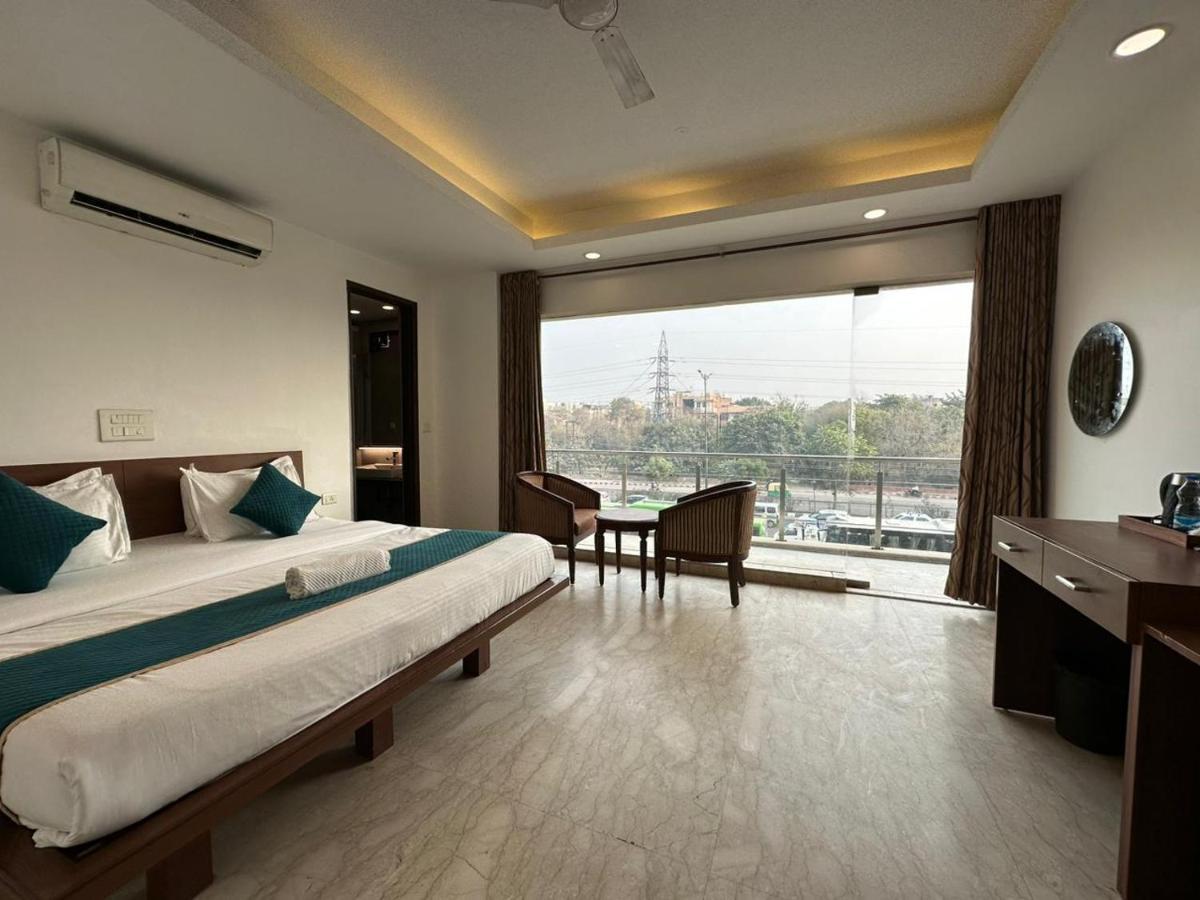Hotel The Imperio Neu-Delhi Exterior foto