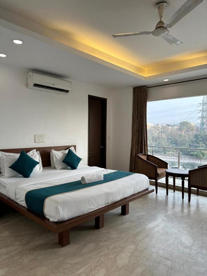 Hotel The Imperio Neu-Delhi Exterior foto